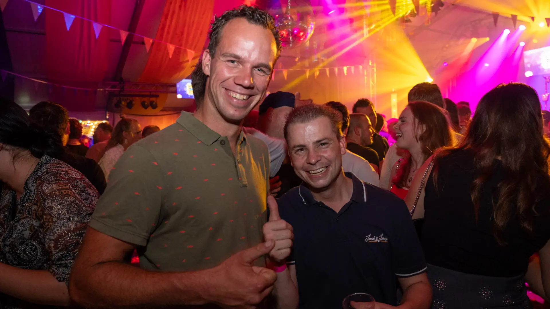 TREKKERTREK & QUALIFIED REUNIGHT